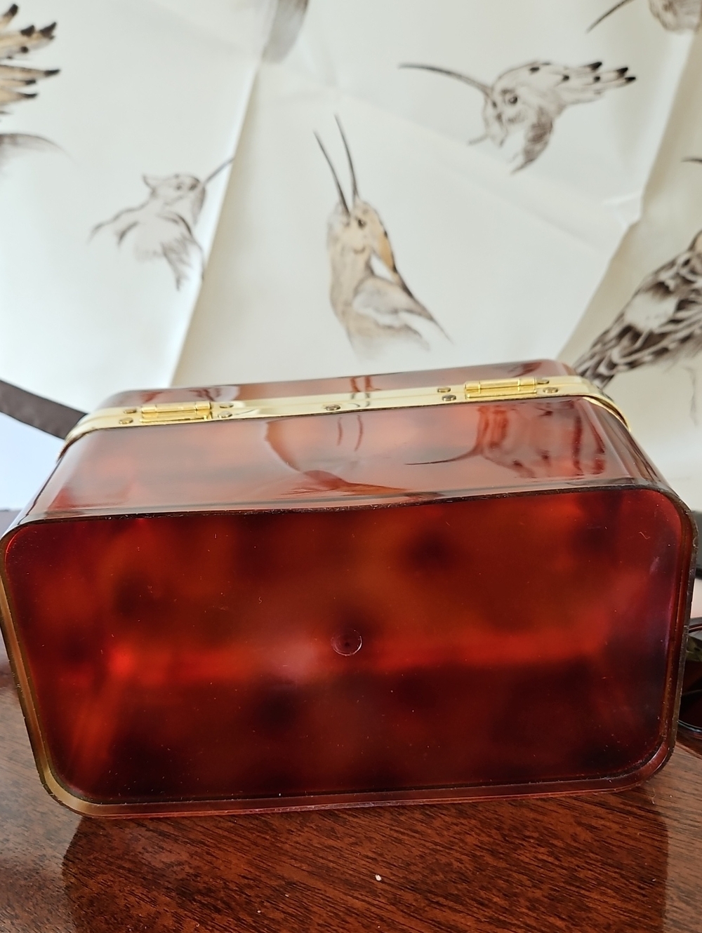 Vintage 1970s French Tortoiseshell Lucite Trunk Purse Amber/Brown - Gold Trim - Picture 16 of 16